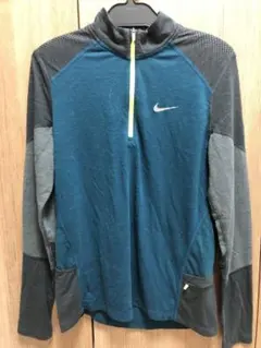 【期間限定SALE！】Nike ハーフジップ 長袖 トップス