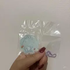 ちいかわ　きゃらシャカチャームグミ　シャカシャカキーホルダー　モモンガ