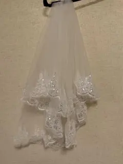 【美品】ウェディングベール 二段式 レース　ビーズ　刺繍　ベール　結婚式