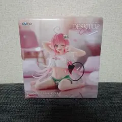 ララ　フィギュア　未開封