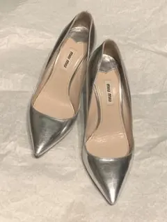 miu miu シルバー パンプス 24.5cm