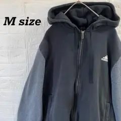 アディダス　刺繍ロゴパーカー　ダークグレー