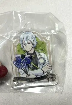 シルバー ツイステ バースデー衣装 カプセルチャーム