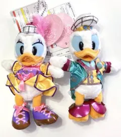 新品タグ付 TDS ディズニー イースター ぬいぐるみバッジ ドナルド デイジー
