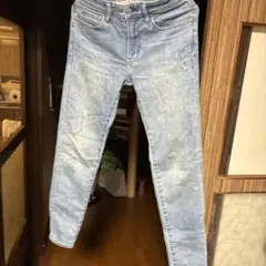 ライトブルー スキニーデニム ダメージ加工