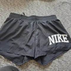 NIKE DRI-FIT ブラックショーツ M