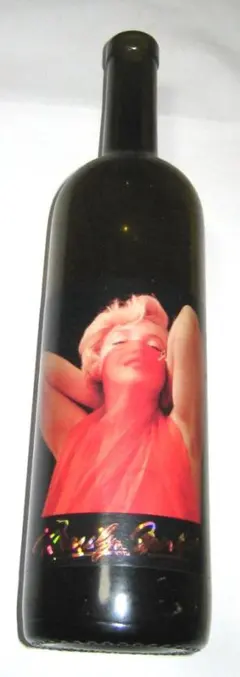 Marilyn Merlot 1997 マリリン・メルロー ワインの空瓶