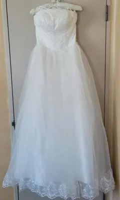 ★ホワイトウェディングドレス ストラップレス★