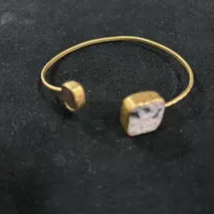 Item thumbnail for item da898827-5db4-44d9-899a-9dcd13628a3d