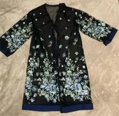 リリーブラウン　花柄　刺繍　レースガウン　前開き　黒　ブラック