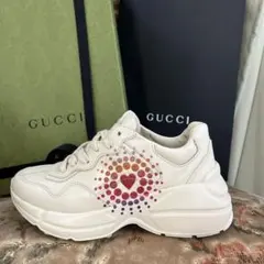 GUCCI スニーカー　未使用品　22.5のサムネイル