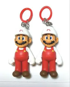 スーパーマリオ　マスコットフィギュア　マリオ2個セット　白