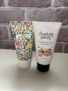 【新品未使用】Cath Kidston ハンドクリーム　ピーチの香り