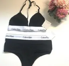 Calvin Klein パット付き SサイズブラックV字ブラボクサーショーツ