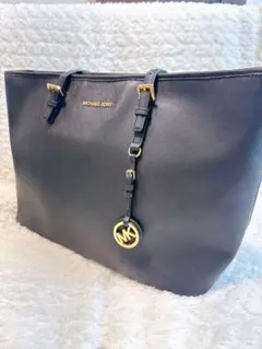 【極美品】マイケルコース トートバッグ 肩掛け 大容量 サフィアーノ A4可