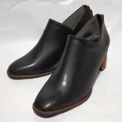 【美品】SOROTTO ウッドヒールのスクエアトゥブーティー 3Lのサムネイル