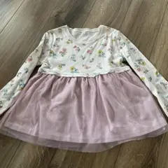 フラワープリント長袖カットソー