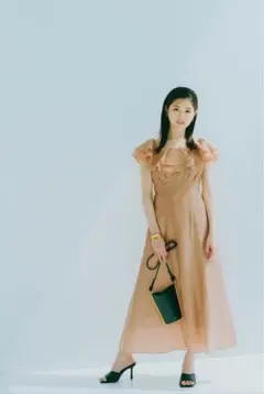 オフショルダー フリル ロングワンピースのサムネイル