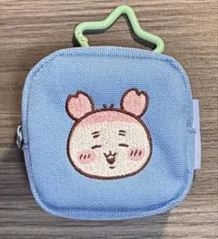 ちいかわ 古本屋 カニちゃん 刺繍スクエアポーチ アミューズメント品