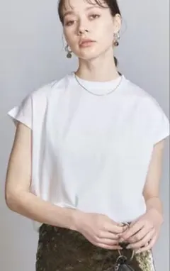 BEAUTY&YOUTH 半袖　ホワイトクルーネックフレンチスリーブカットソー