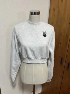 グレー クロップドスウェット