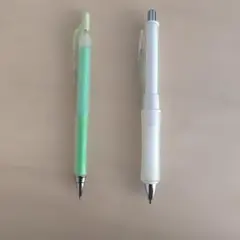 Item thumbnail for item a2100733-d3bc-4971-80c4-4cfbdd693460