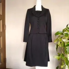 東京ソワール　ココラッシー　ブラックスカートスーツ 　フォーマル　大きいサイズ