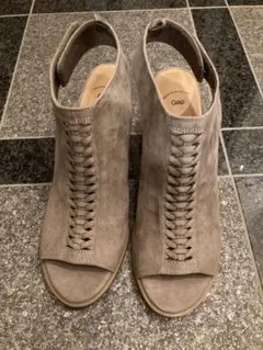 Gap グレー レースアップ サンダル　24.5㎝　お値下げ