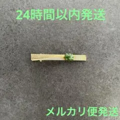 《即購入OK》ゴールドメッシュネクタイピン 緑色の石付き