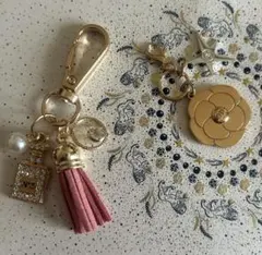 CHANEL　2025年ホリデーチャーム　　キーホルダー