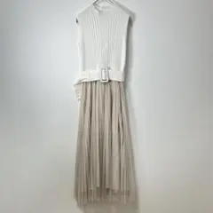 【And Couture】ノースリーブニットワンピースベルト付 白×ベージュ/M