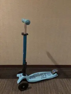 Micro Maxi キックボード ライトブルーのサムネイル