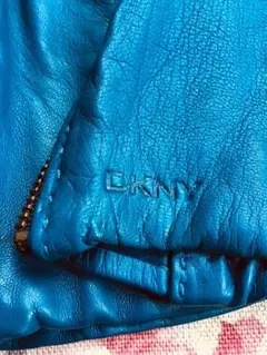 DKNY. ラムスキン手袋