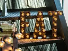 Item thumbnail for item 9fd2a657-36f0-4e46-83aa-07a1abba1bed