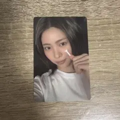 ITZY Motto POCAALBUM A ver 封入 トレカ リュジン - メルカリ