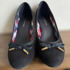 TOMMY HILFIGER パンプス リボン ネイビーブラックのサムネイル
