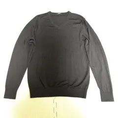 ユニクロ　エクストラファインメリノＶネックセーター