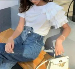 「バースデーバッシュ」アシンメトリーフリルTシャツ 半袖ホワイトのサムネイル