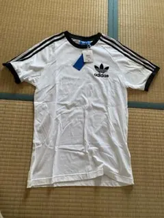 adidas ホワイト Tシャツ 半袖