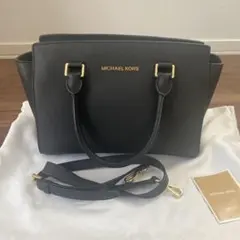 MICHAEL KORS ブラックハンドバッグ