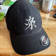 黒キャップ