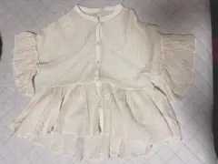 【値下げしました】ペプラムブラウス ホワイト 半袖のサムネイル