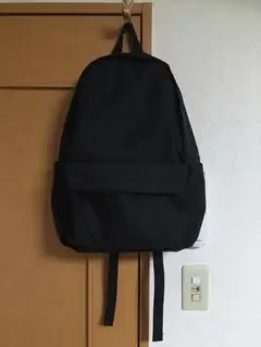 肩の負担を軽くする　撥水　リュックサック 黒