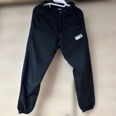 new balance ブラック