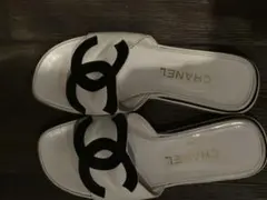 シャネル CHANEL サンダル 白黒　ココマークのサムネイル