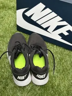 Nike ブラック スニーカー