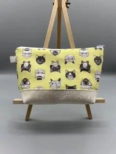 猫柄ファスナーポーチ