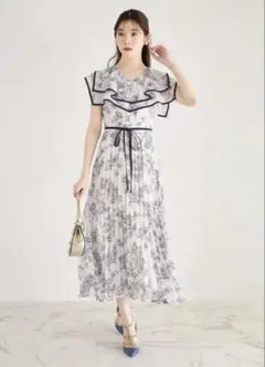 tocco closet フラワーアソートプリントビックカラープリーツワンピース