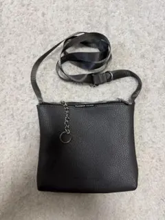 ブラックショルダーバッグ 合成皮革