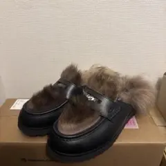 グッチ サボサンダル ファー 毛皮 レザー メンズ ヒール スタッズ